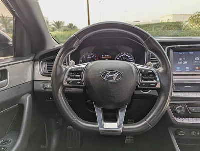 Hyundai Sonata 2018 Sport US Specs Premium Condition 4Cyl Full Option With Sunroof-10