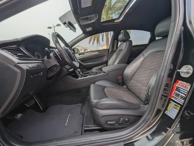 Hyundai Sonata 2018 Sport US Specs Premium Condition 4Cyl Full Option With Sunroof-4