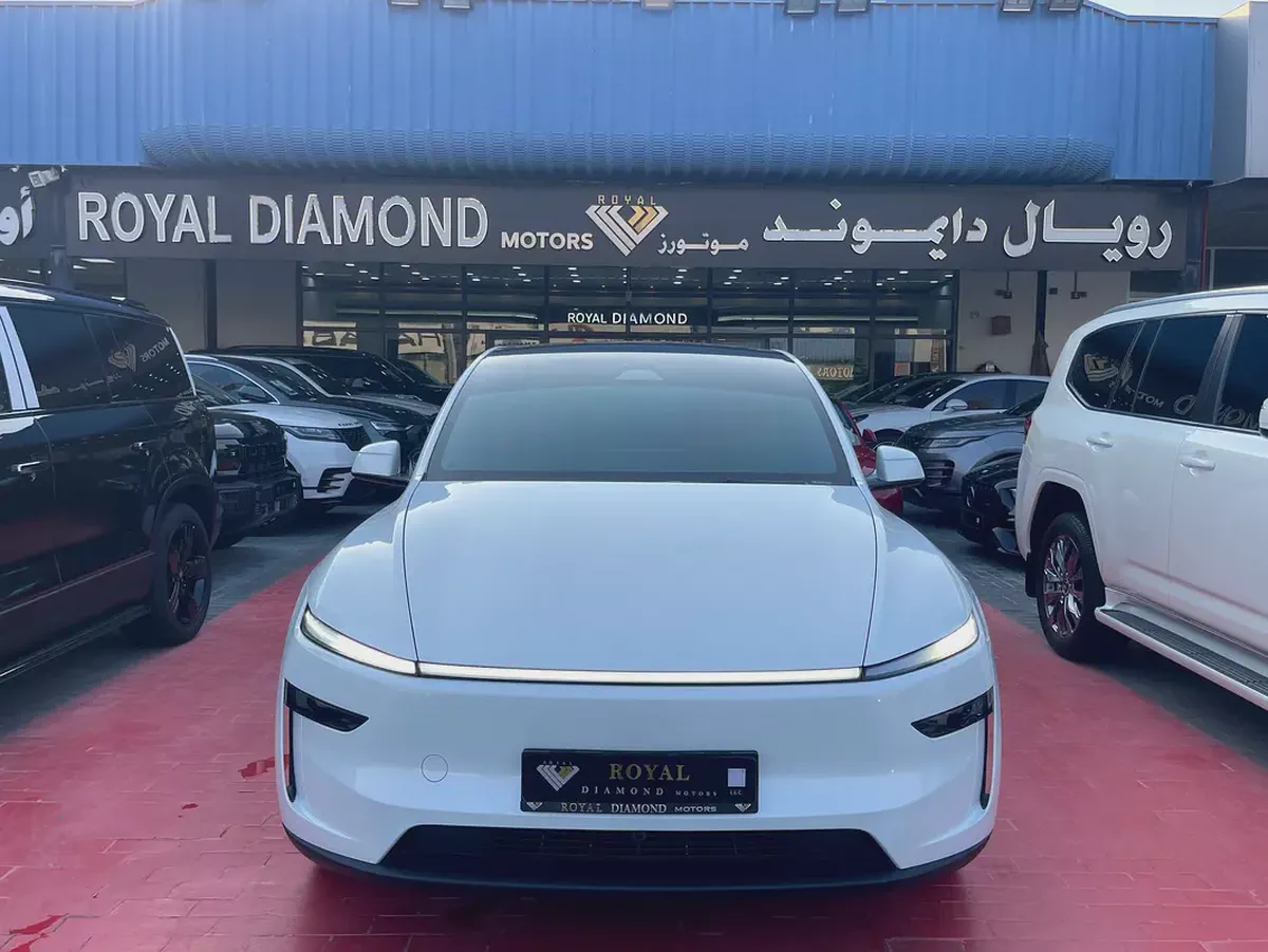 2026 Tesla Model Y Long Range GCC Specs Bank installment available-1-1