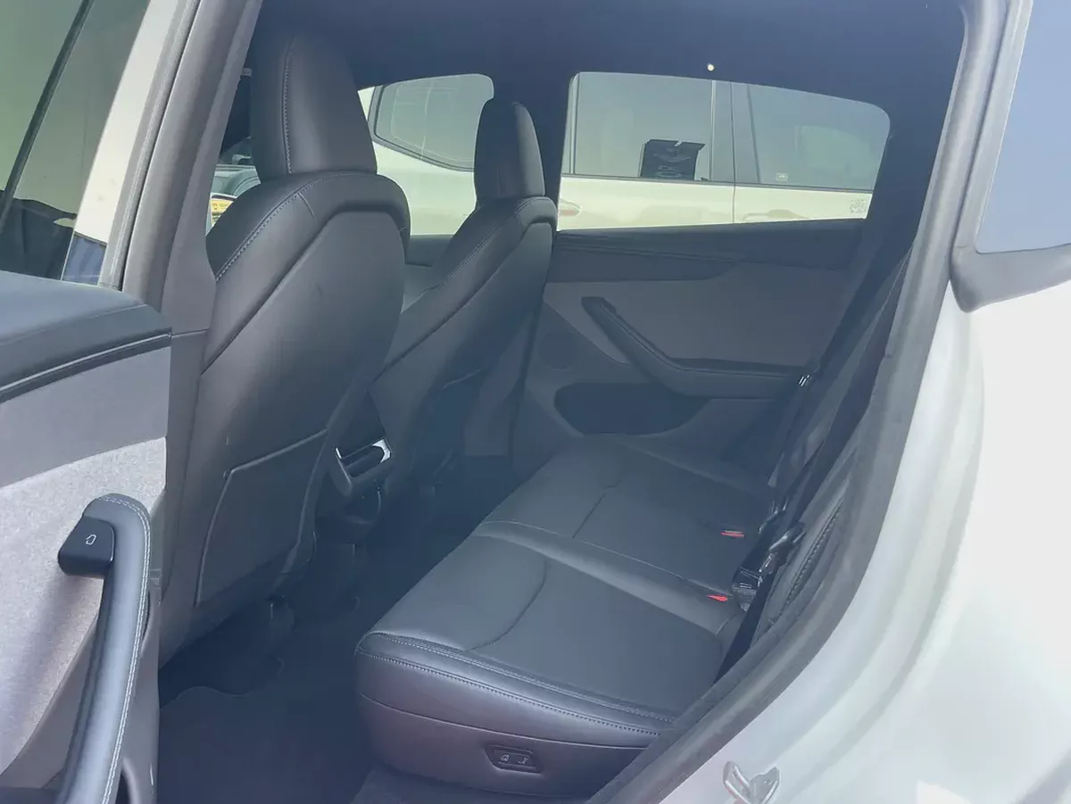 2026 Tesla Model Y Long Range GCC Specs Bank installment available-8-8