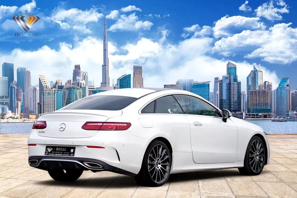 3,900 P.M | 0% Down-Payment | Merc Warranty+Service | MEGA SALE E200 LOW KM