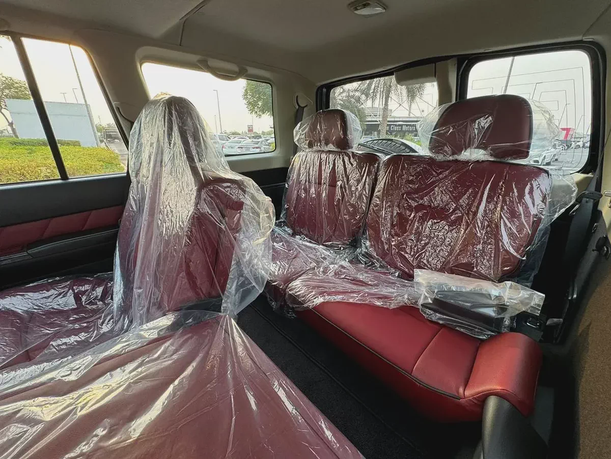 Nissan Patrol Safari Super Safari 2023 GCC Specs-19-19