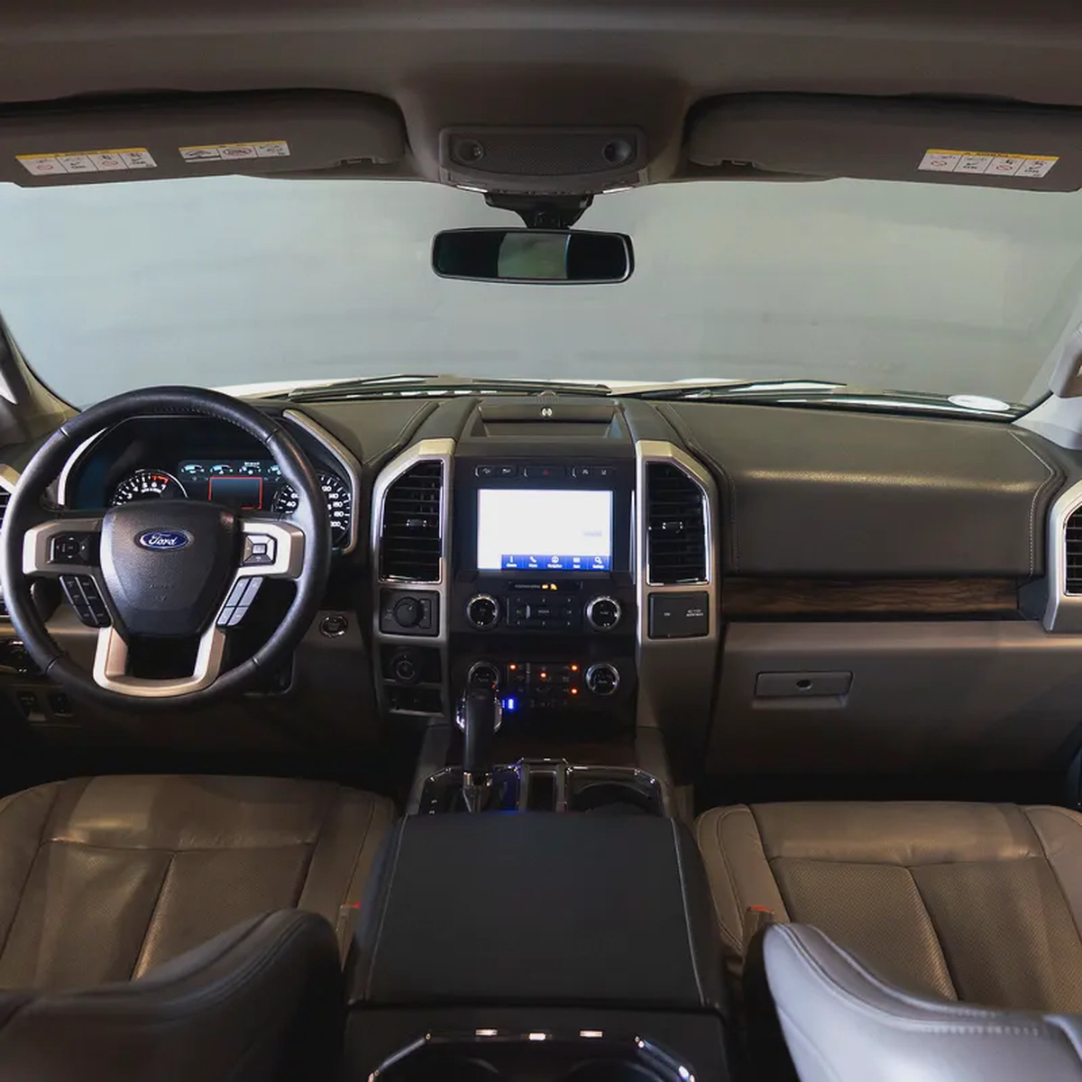 AED 2,299 pm  • 0% Downpayment • Ford F-150 Lariat • 1 Year Warranty-7-7