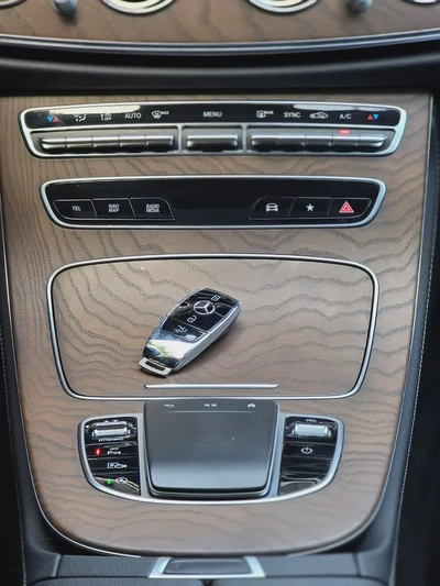 Mercedes-Benz E-Class E 250 2021 European Specs - Perfect condition - Low mileage-11