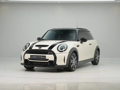 2023 MINI Cooper S | GCC Specs | Pristine Condition-0
