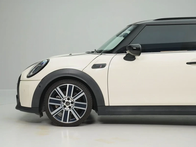 2023 MINI Cooper S | GCC Specs | Pristine Condition-2