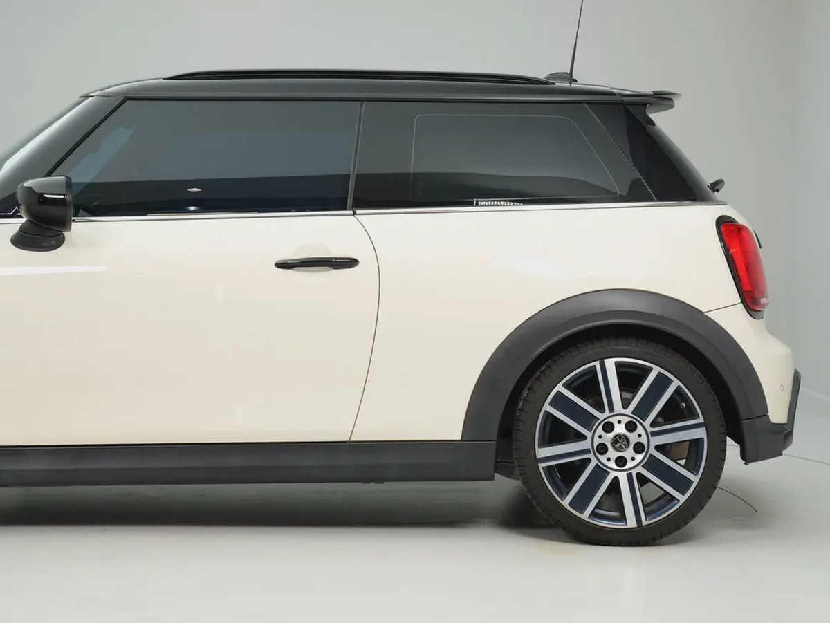 2023 MINI Cooper S | GCC Specs | Pristine Condition-3-3