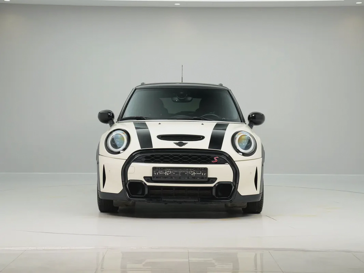2023 MINI Cooper S | GCC Specs | Pristine Condition-4-4