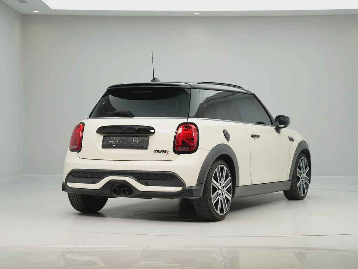 2023 MINI Cooper S | GCC Specs | Pristine Condition-6-6
