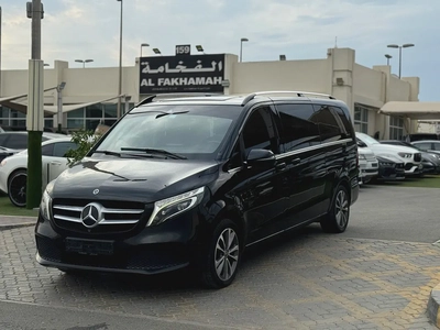 Mercedes V250 full options 360• cameras GCC specs free accident-0
