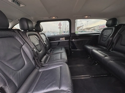 Mercedes V250 full options 360• cameras GCC specs free accident-8