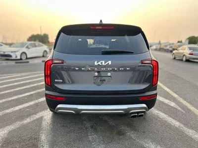 Kia Telluride SX 2022 Kia Telluride – Full Option – 3.8L V6 – Black – 7 Seater - 4x4 AWD-7