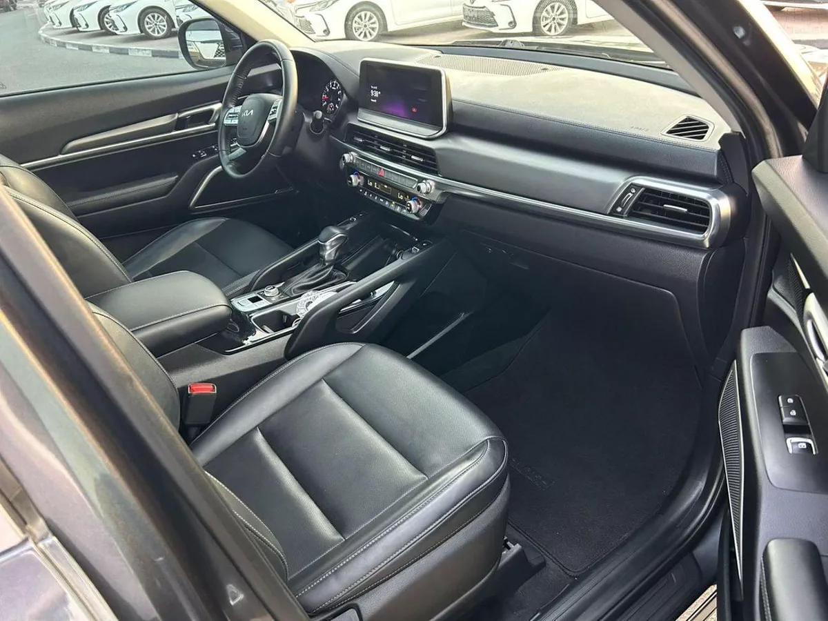 Kia Telluride SX 2022 Kia Telluride – Full Option – 3.8L V6 – Black – 7 Seater - 4x4 AWD-11-0