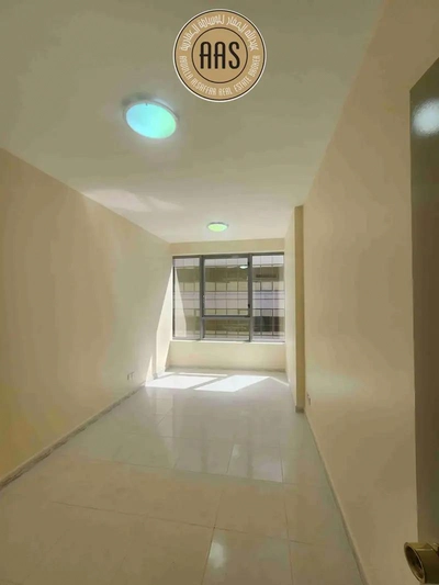 Spacious and clean 2bhk in mankhool with a closed kitchen near sharaf dg metro station-11