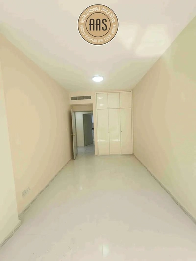 Spacious and clean 2bhk in mankhool with a closed kitchen near sharaf dg metro station-12