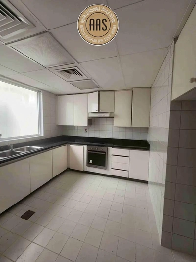 Spacious and clean 2bhk in mankhool with a closed kitchen near sharaf dg metro station-16