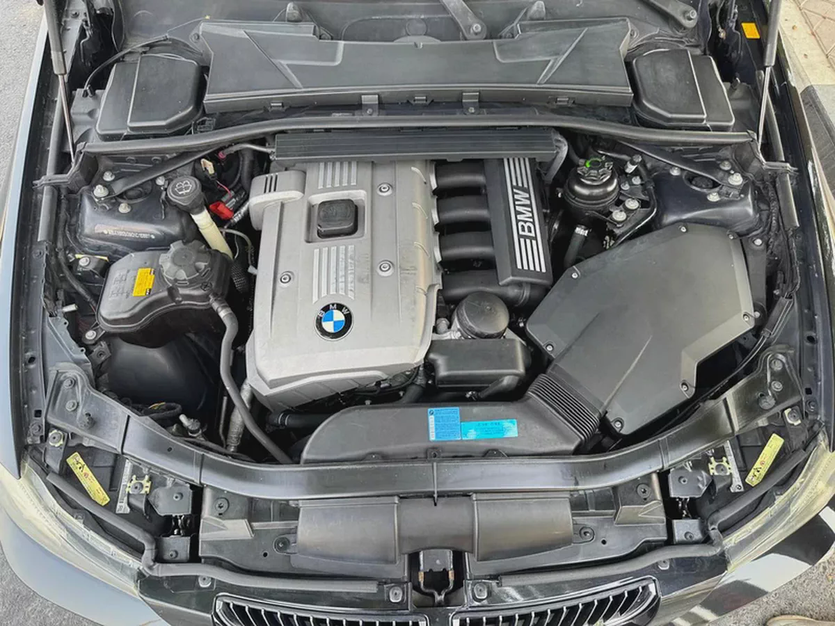 BMW | 323i | 2006 | ONLY | 80622 KM | JAPAN IMPORT | CLEAN TITLE-7-7