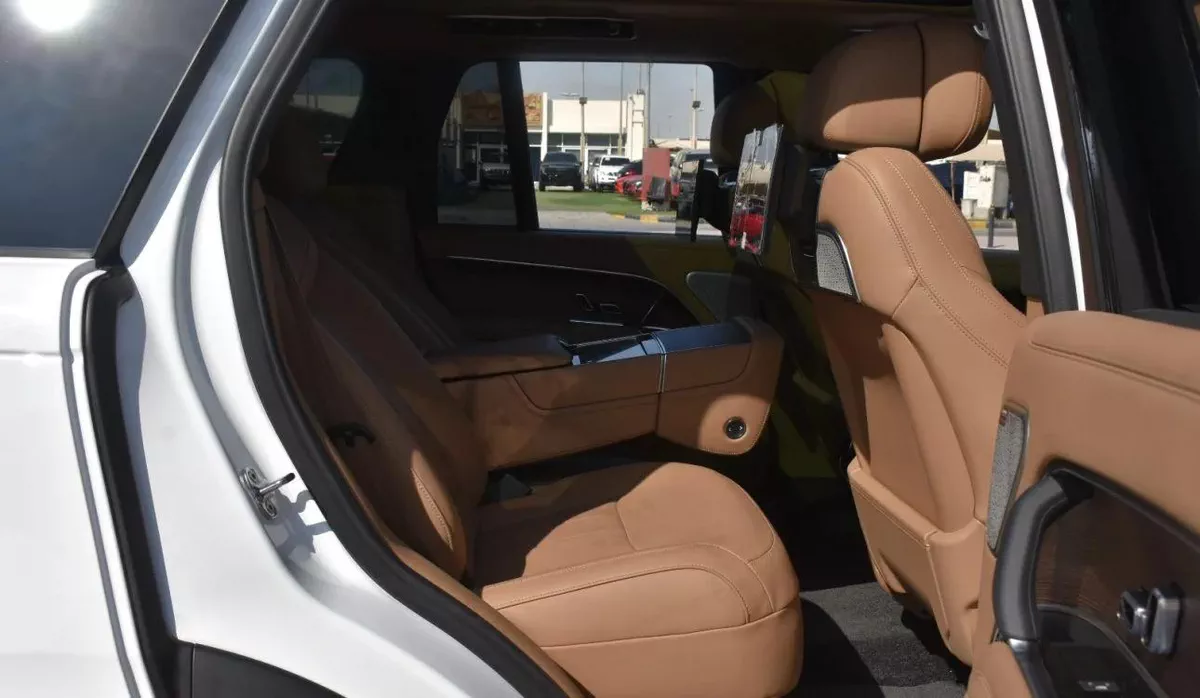 RANGE ROVER AUTOBIOGRAPHY 2025 | WHITE-2-2