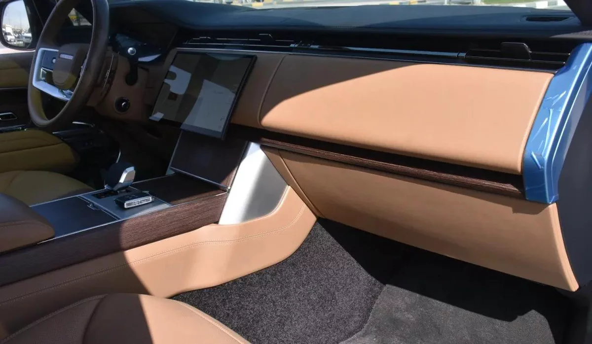 RANGE ROVER AUTOBIOGRAPHY 2025 | WHITE-7-7