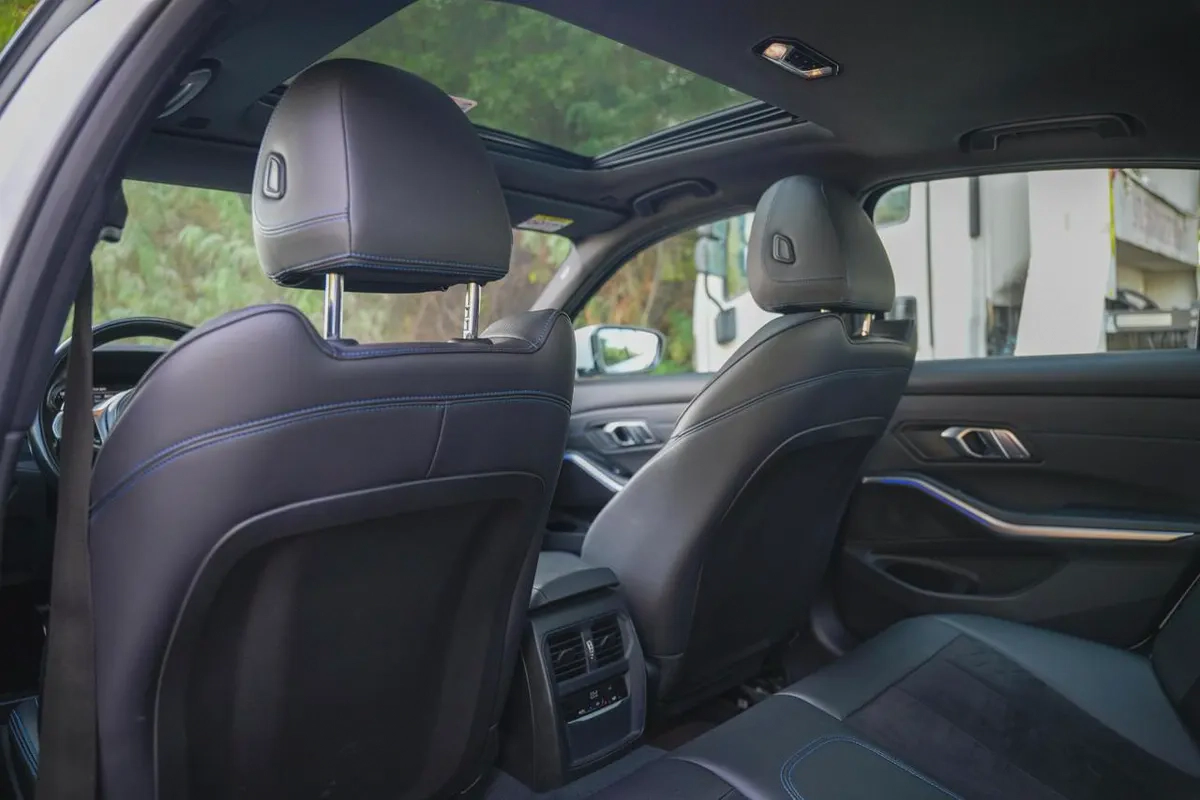 BMW 330i M Sport Sedan – 2021 | GCC | Alcantara Interior | AED 120,000-8-8