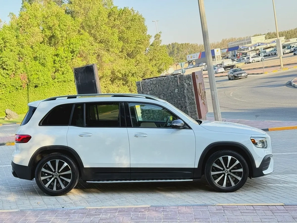 2022 Mercedes-Benz GLB 250 - American Specs - Pristine Condition