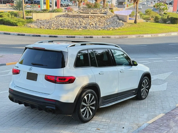 2022 Mercedes-Benz GLB 250 - American Specs - Pristine Condition