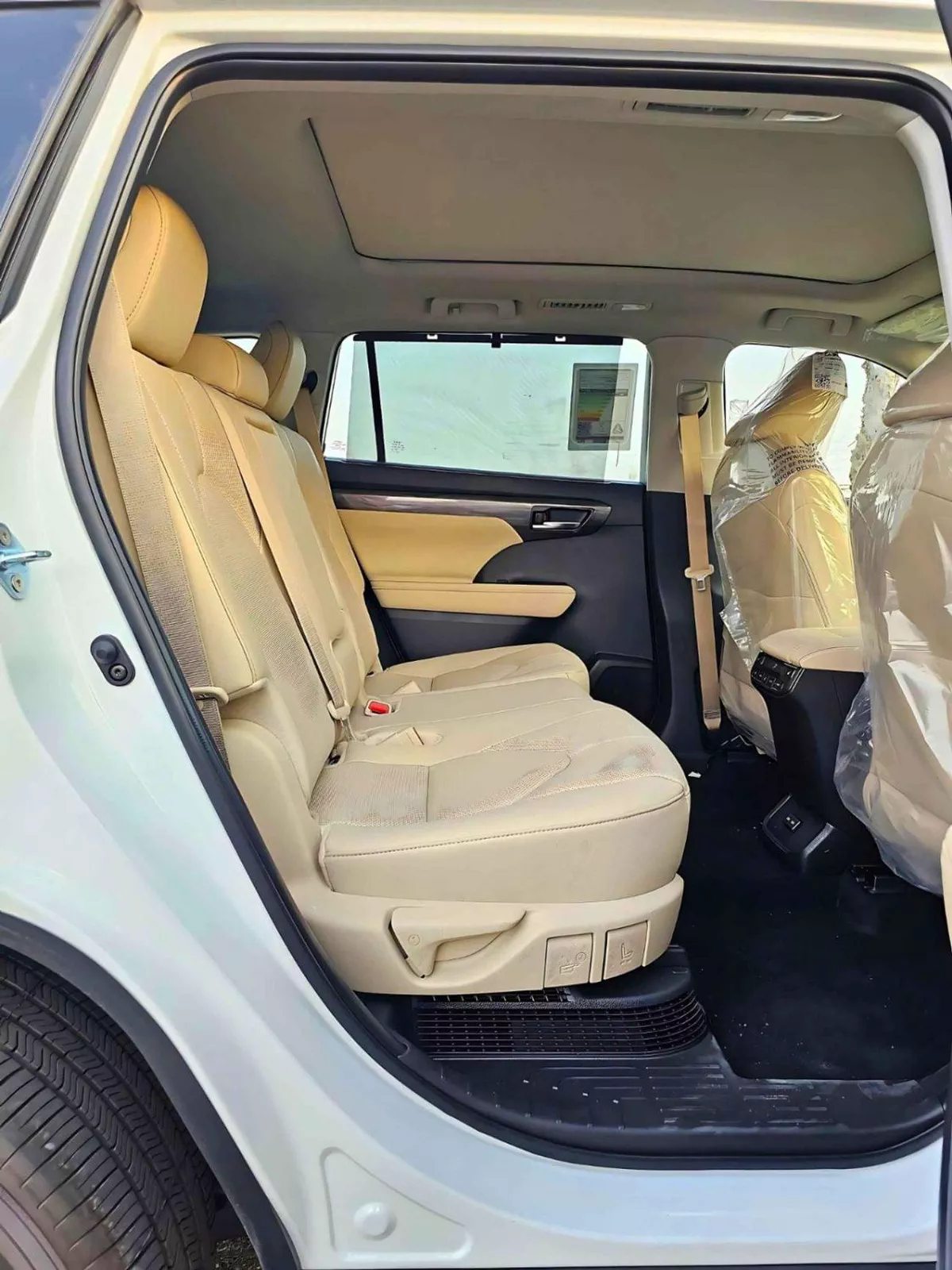 Toyota Highlander LIMITED 2.5L HYBRID LIMITED HYBRID || 2.5L V4 HEV | RADAR | PANORAMIC ROOF | HEADS UP DISPLAY (CODE # HLTDO)-16-0