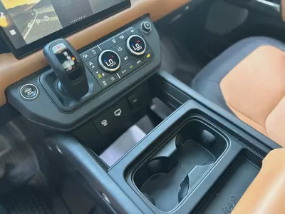 2024 Land Rover Defender 130 X-Dynamic SE - American Specs - GCC Ready-9