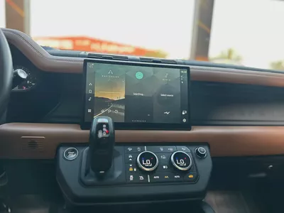 2024 Land Rover Defender 130 X-Dynamic SE - American Specs - GCC Ready-7