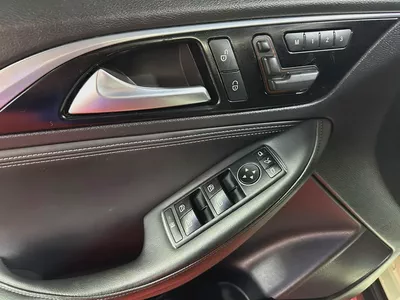 إنفينيتي QX30 موديل 2018 خليجي فل أوبشن محرك تيربو سقف بانوراما ونظام النقطة العمياء-10