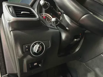 إنفينيتي QX30 موديل 2018 خليجي فل أوبشن محرك تيربو سقف بانوراما ونظام النقطة العمياء-11