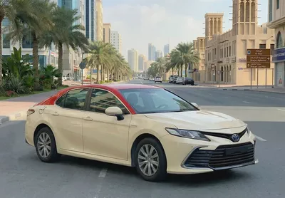 فقط 26000 درهم - تويوتا كامري - ⁦2022⁩ - محرك هايبرد - مواصفات خليجية-0