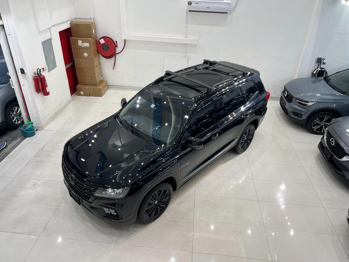 Massive Price Drop!!! // AED 1,120 // 20%DP // 2022 MG RX8 Black Edition-1-1