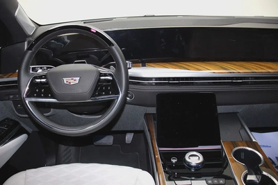 2025 Cadillac Escalade Sport Platinum | GCC Specs-6