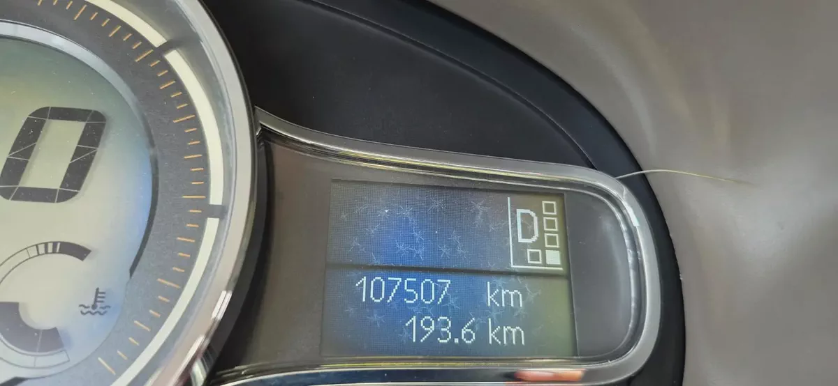 2016-Renault Fluence SE-Excellent Condition-13-13