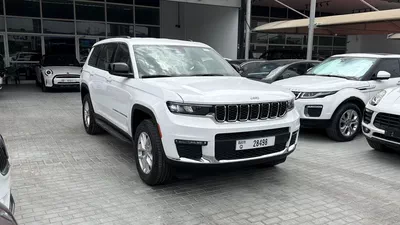 Jeep Grand Cherokee LAREDO 2025 GCC specs-1