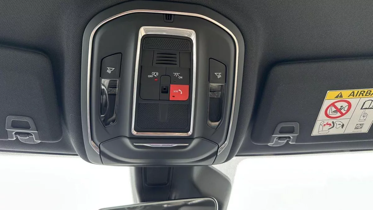 Jeep Grand Cherokee LAREDO 2025 GCC specs-13-0