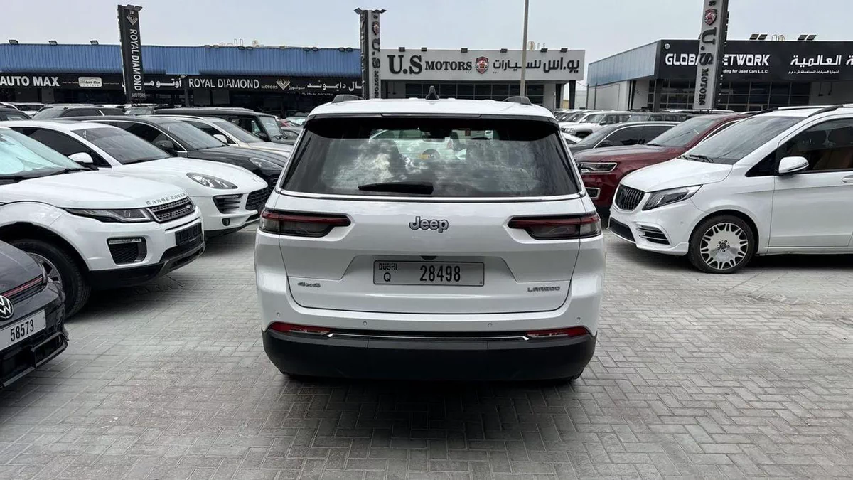 Jeep Grand Cherokee LAREDO 2025 GCC specs-24-0