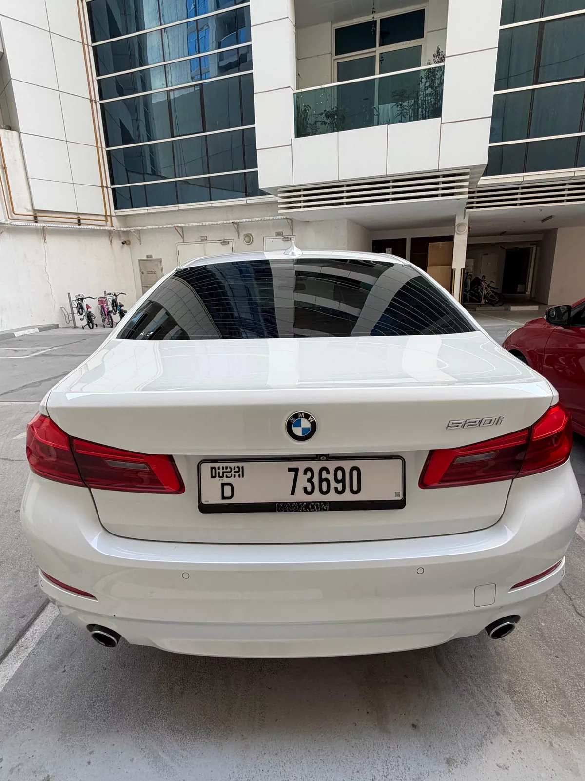 BMW 5 Series Sedan-3-3