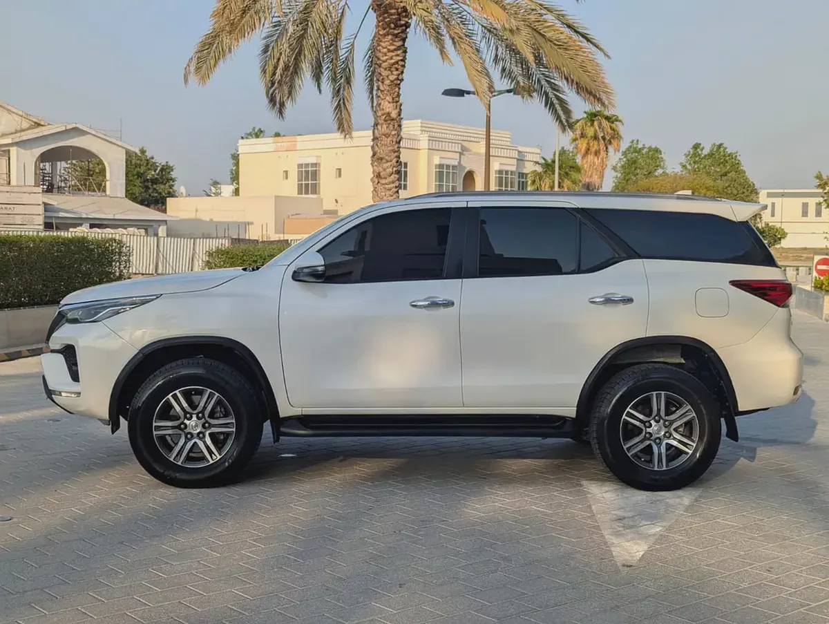 2021 Toyota Fortuner GXR V6 4.0L | 89,185 KM | GCC Specs | Excellent Condition-14-14