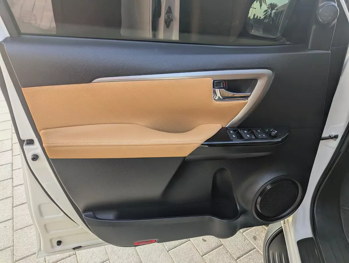 2021 Toyota Fortuner GXR V6 4.0L | 89,185 KM | GCC Specs | Excellent Condition-18-18