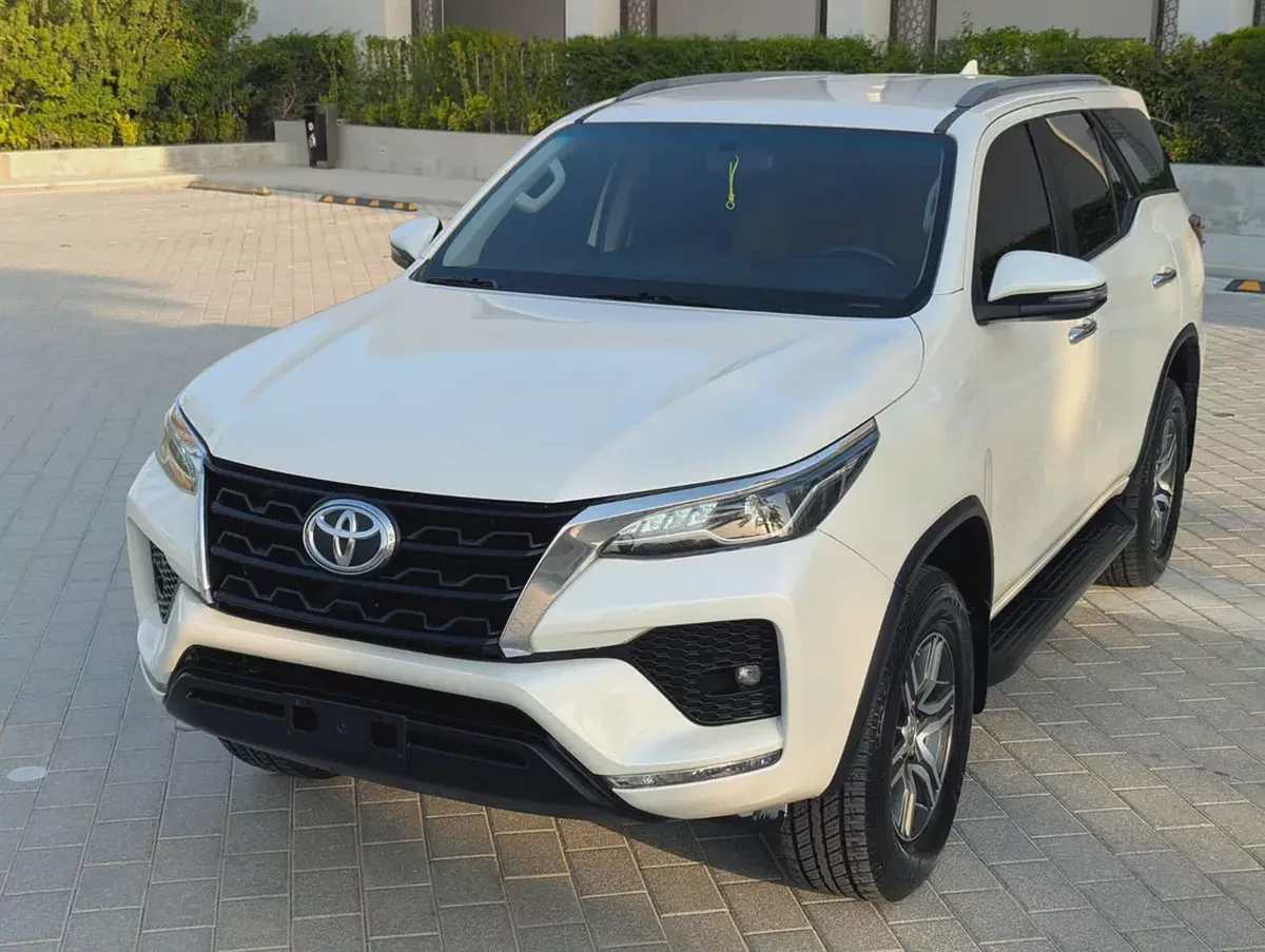 2021 Toyota Fortuner GXR V6 4.0L | 89,185 KM | GCC Specs | Excellent Condition-1-1