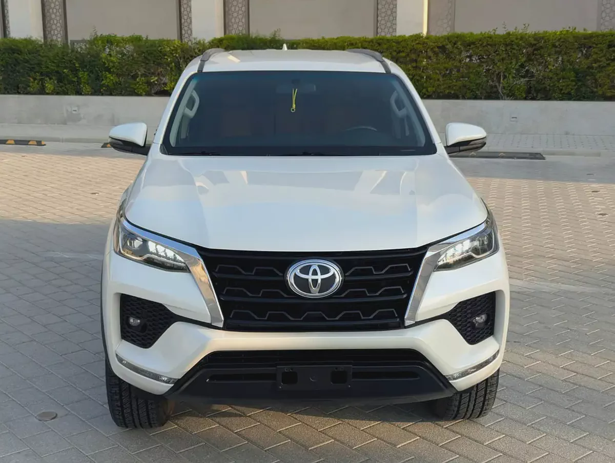 2021 Toyota Fortuner GXR V6 4.0L | 89,185 KM | GCC Specs | Excellent Condition-2-2