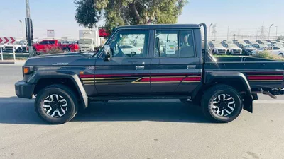 Toyota Land Cruiser Pick Up LC79 DOUBLE CABIN 70TH ANNIVERSARY 4.0 AUTOMATIC-10