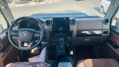 Toyota Land Cruiser Pick Up LC79 DOUBLE CABIN 70TH ANNIVERSARY 4.0 AUTOMATIC-6