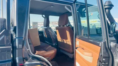 Toyota Land Cruiser Pick Up LC79 DOUBLE CABIN 70TH ANNIVERSARY 4.0 AUTOMATIC-8