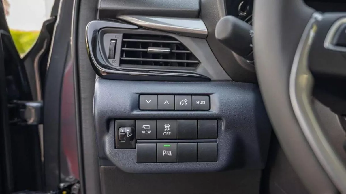 Suzuki Baleno GLX BALENO 1.5L-8-0