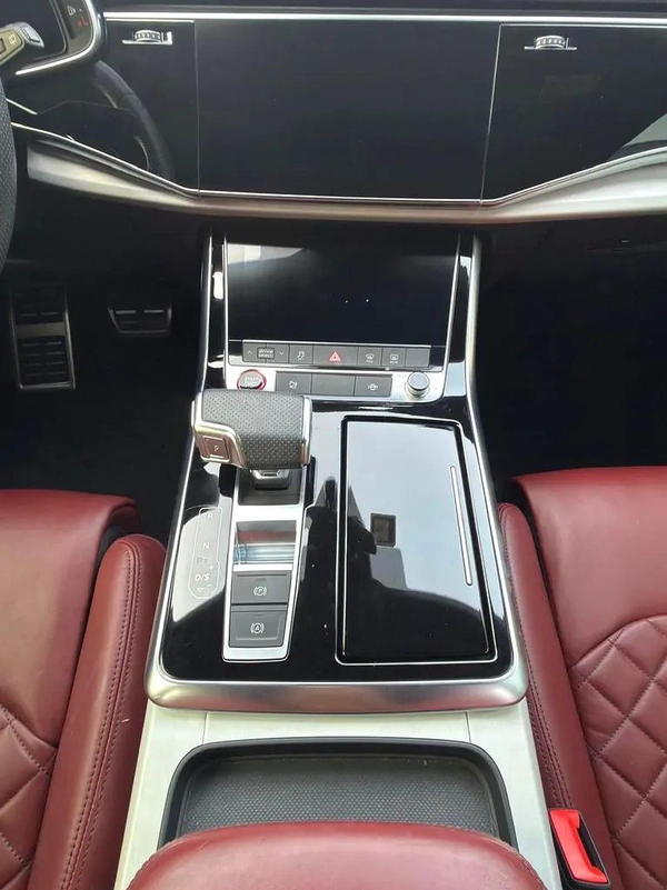 Audi SQ8