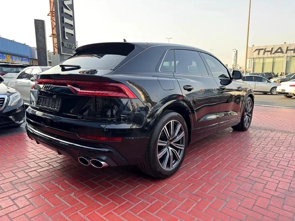 Audi SQ8
