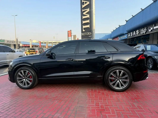 Audi SQ8